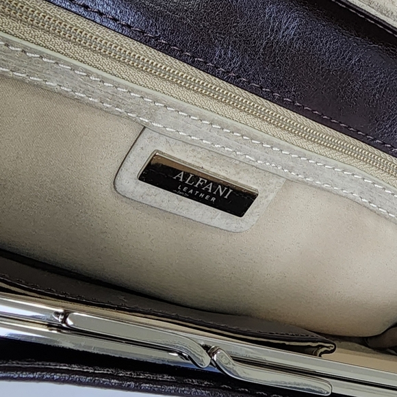 Alfani Brown Genuine Leather Clutch Wristlet Wallet Minimalist Carolyn Core 90s - Picture 9 of 12